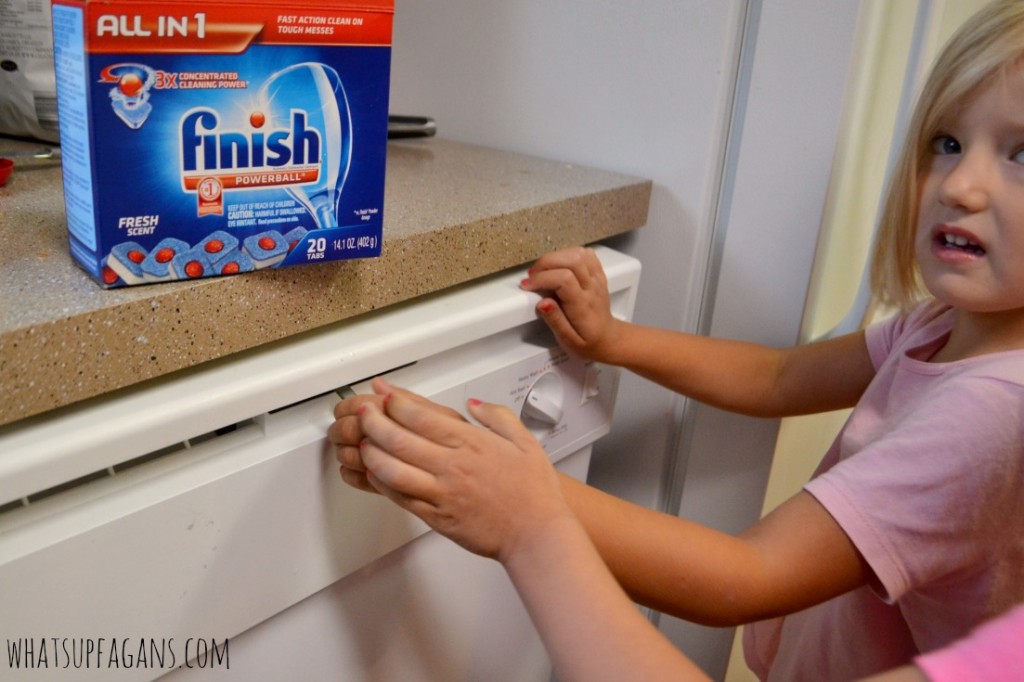 Finish Dishwasher detergent - teaching kids to run the dishwasher