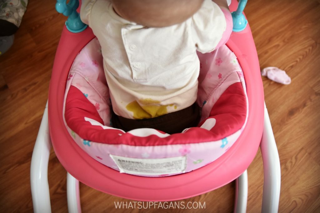 So have had this happen! Great baby stain remover tips for poop stains in clothes. 