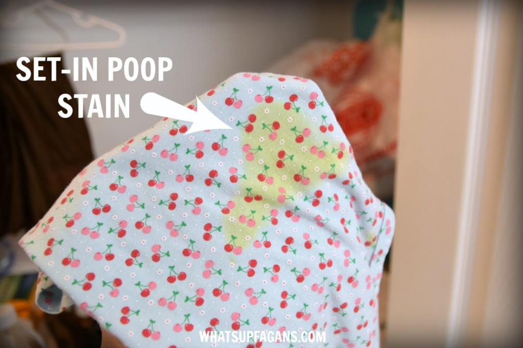 DIY green free laundry stain removal method for baby poop stains 
