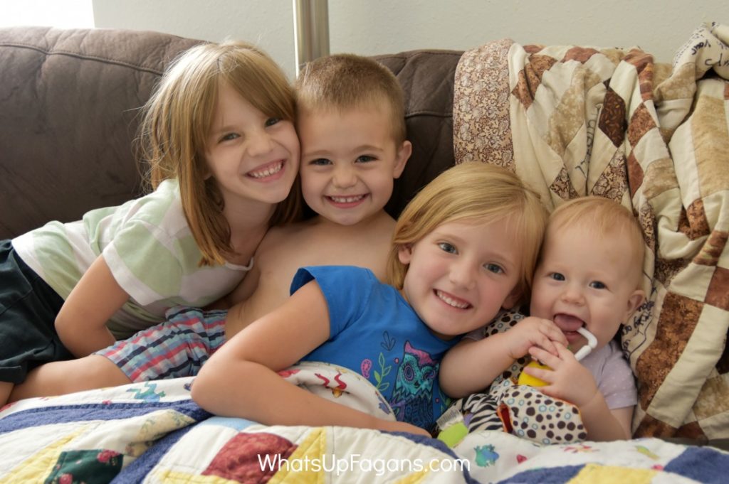 If you want great tips for getting kids to smile for the camera that go beyond "Say Cheese" this is a great list!