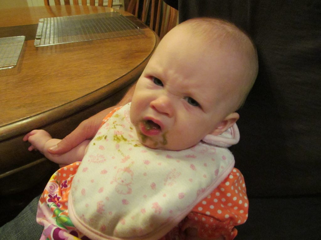 baby not liking baby food and making a face - when to introduce sippy cups to baby
