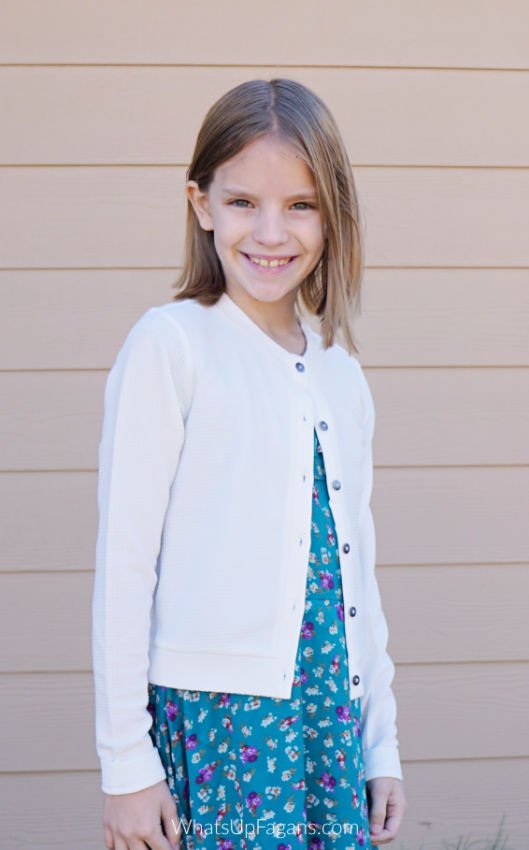 kidpik review of Kidpik clothes like this white button down cardigan and floral dress